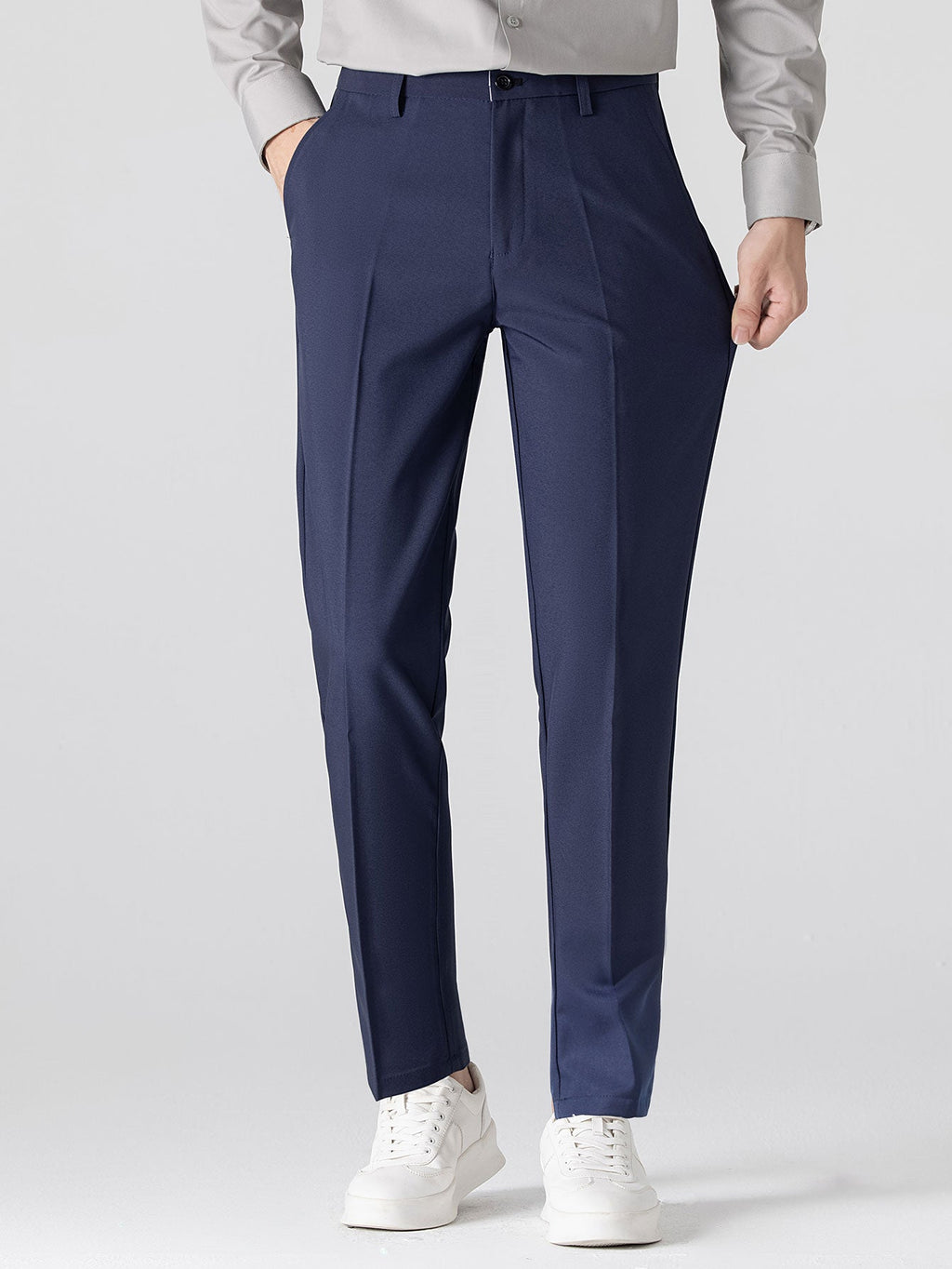 Polo de jacquard en contraste y pantalones ajustados de corte cónico