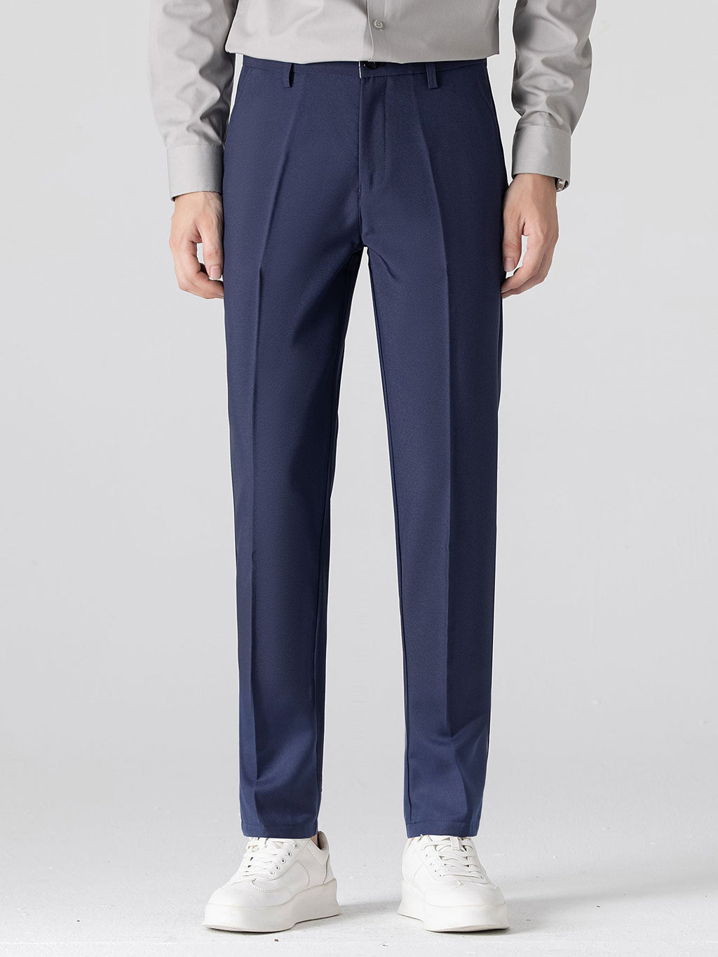 Polo de jacquard en contraste y pantalones ajustados de corte cónico