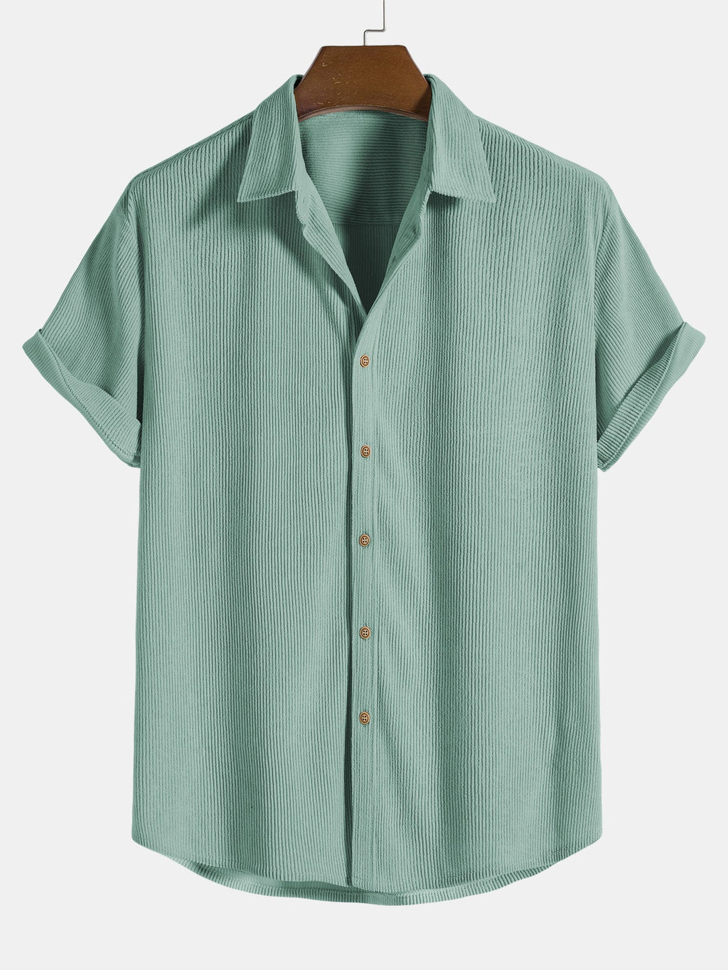 Camisa de botones y pantalones cortos