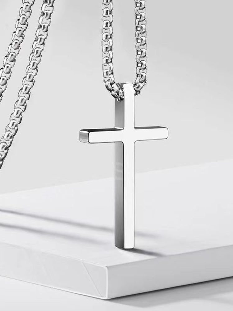 Collar con colgante de cruz simple