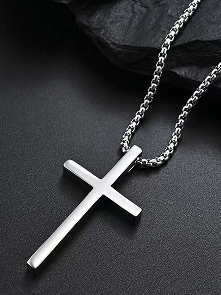 Collar con colgante de cruz simple